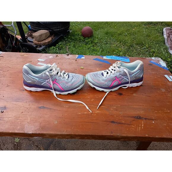 Asics Womens Sz 8 Kayano Running Sneakers Dynamic Duomax FlyteFoam Pink Gray - Picture 2 of 6